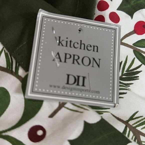 NWT Design Imports CAMZ38058 Woodland Christmas Chef Apron - Picture 2 of 2